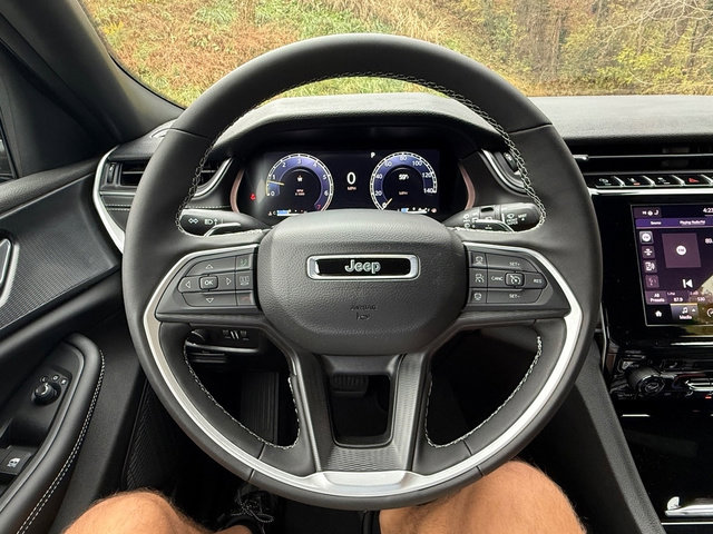 New 2025 Jeep Grand Cherokee L Altitude image 25