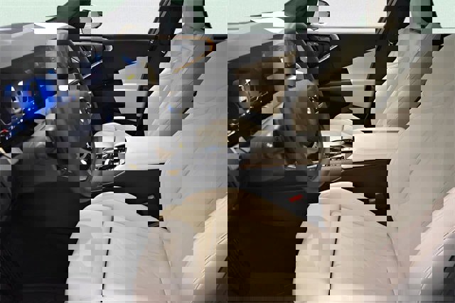 Used 2025 BMW X3 xDrive30i w/ Convenience Package image 16