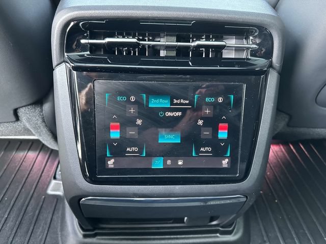 Certified 2026 Cadillac Escalade IQ Luxury 1 AWD/4WD image 16