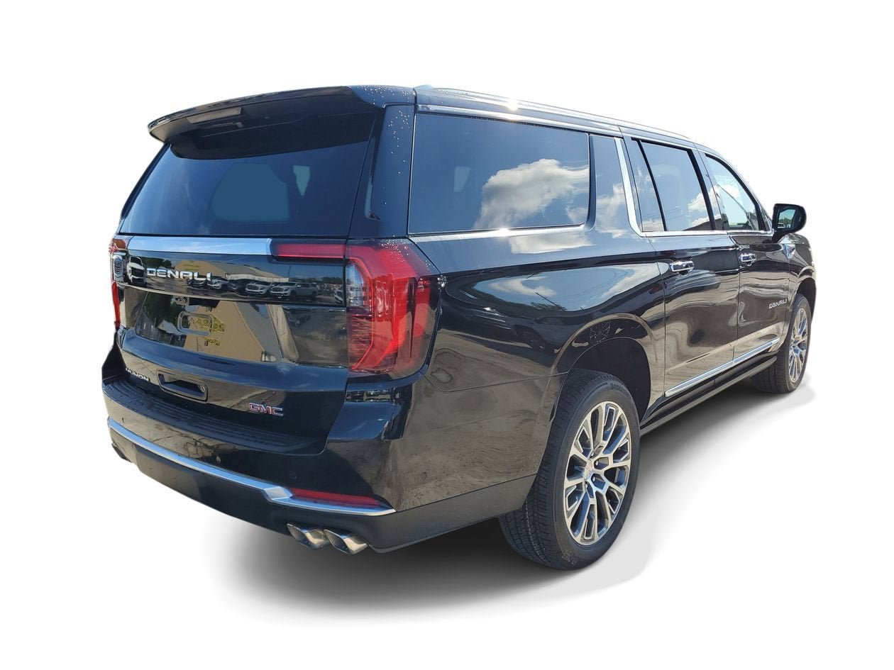 New 2026 GMC Yukon XL Denali w/ Denali Reserve Package AWD/4WD image 5