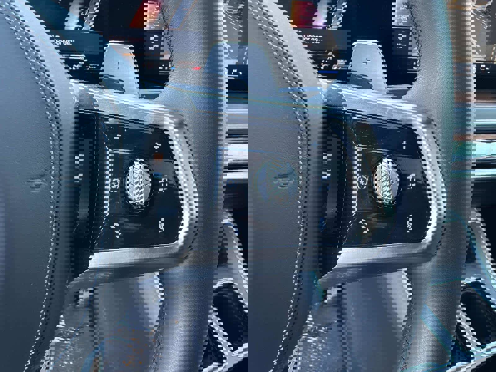 Certified 2023 BMW 740i image 27