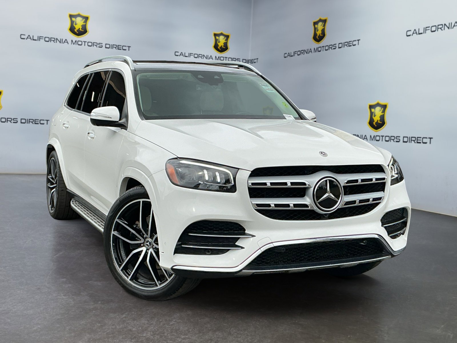 Used 2022 Mercedes-Benz GLS 450 4MATIC w/ AMG Line Exterior image 3