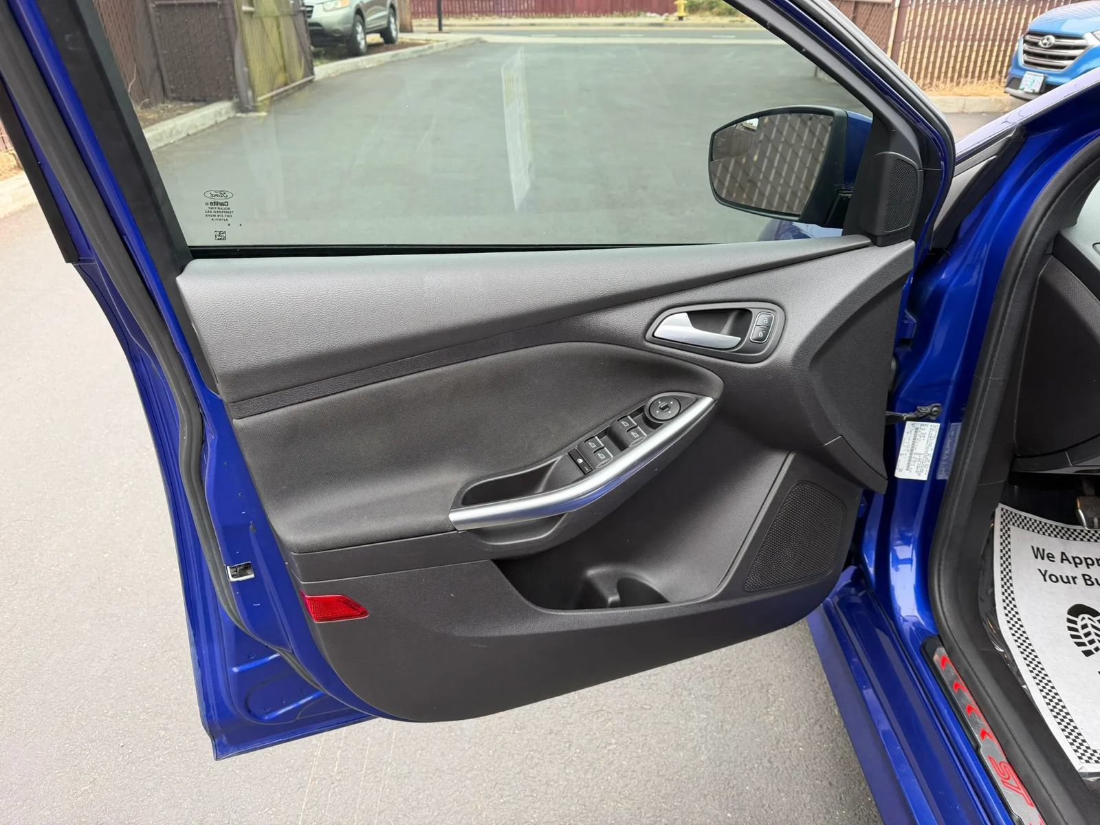 Used 2015 Ford Focus ST FWD image 9