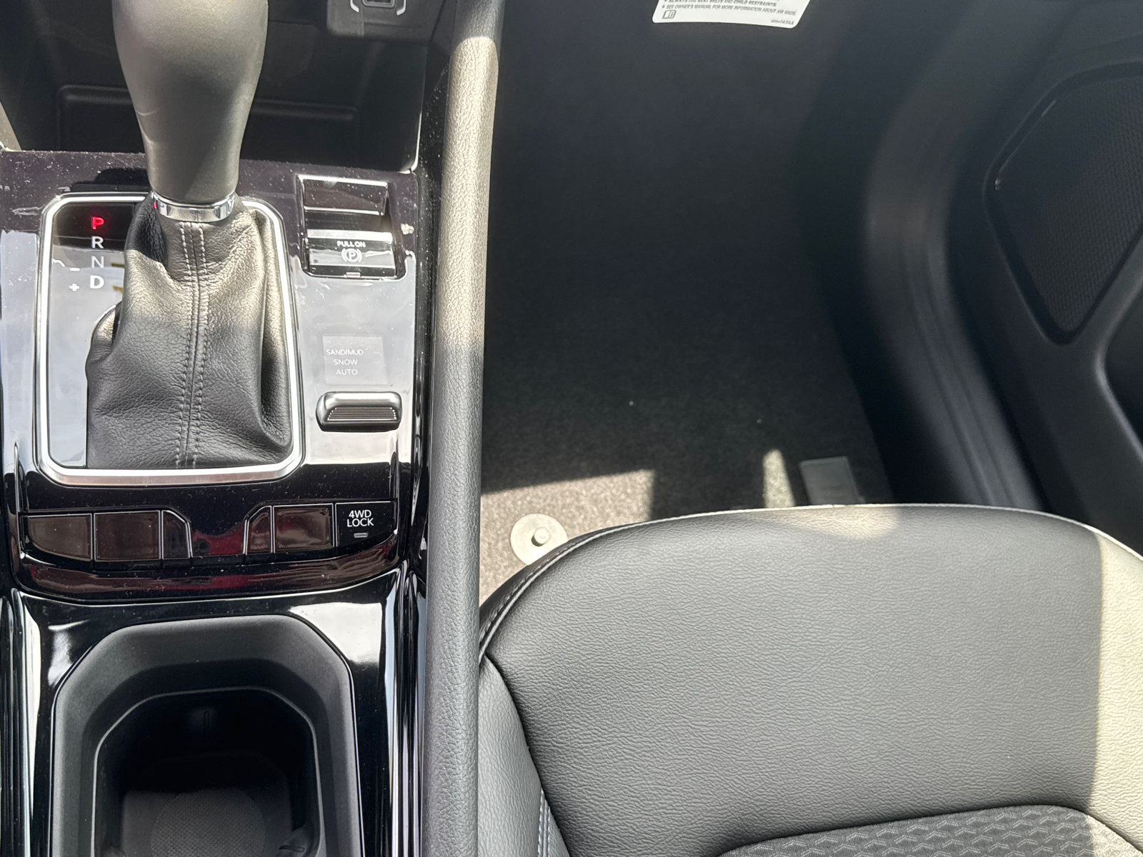 New 2026 Jeep Compass Latitude AWD/4WD image 13