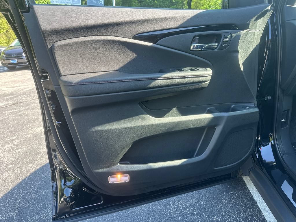 New 2026 Honda Ridgeline Black Edition image 12