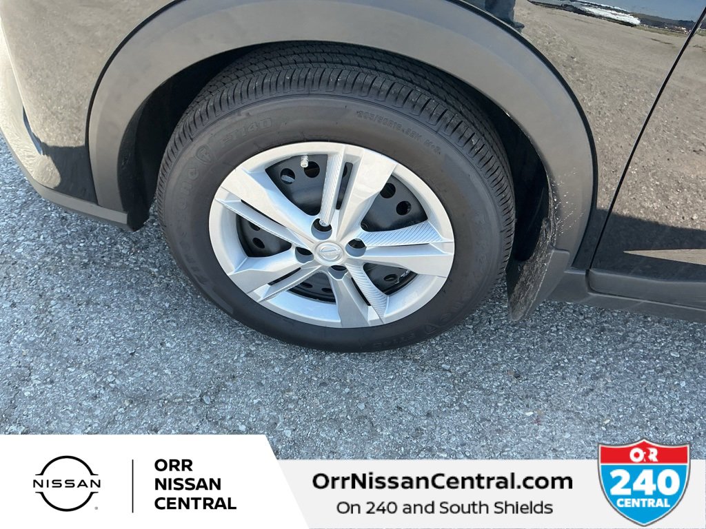 New 2025 Nissan Kicks Play S image 9