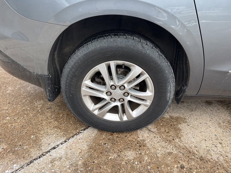 Used 2018 Buick Enclave Essence image 7