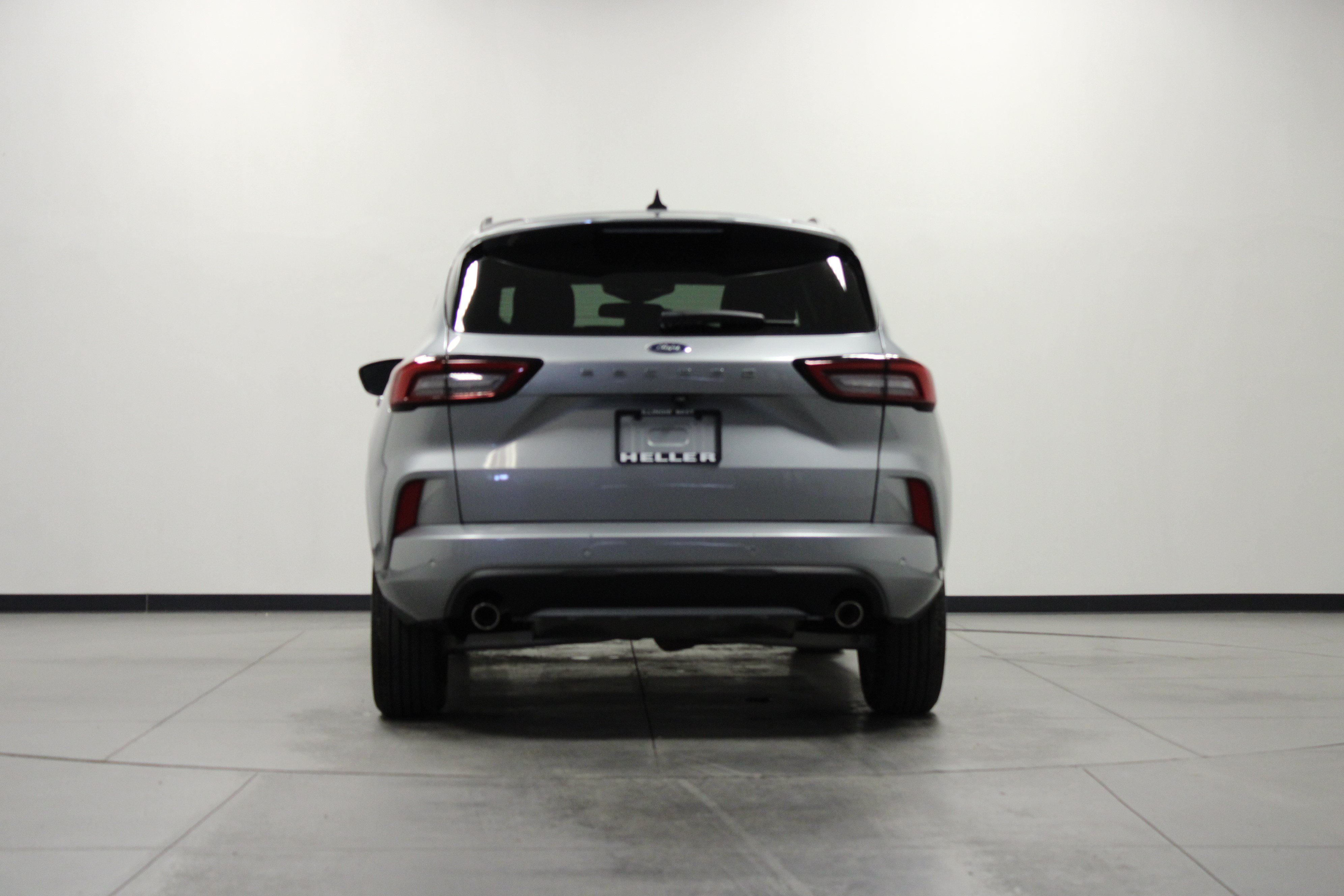 Used 2024 Ford Escape ST-Line w/ Tech Pack #1 FWD image 5