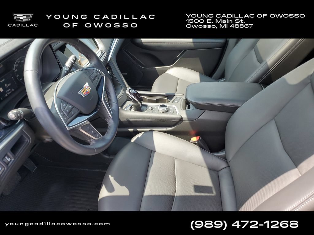 Used 2024 Cadillac XT5 Premium Luxury w/ LPO, Floor Liner Package AWD/4WD image 7