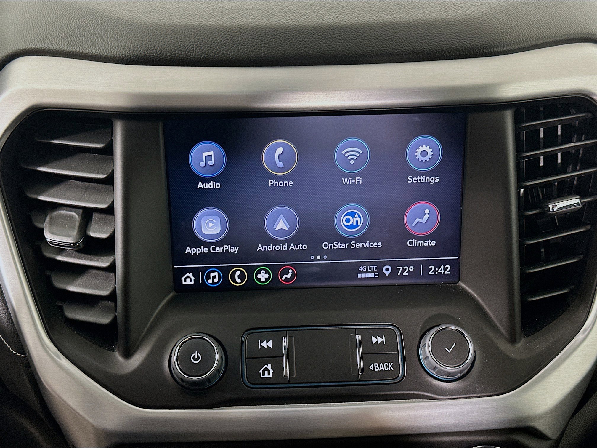 Used 2023 GMC Acadia SLE w/ Driver Convenience Package image 19