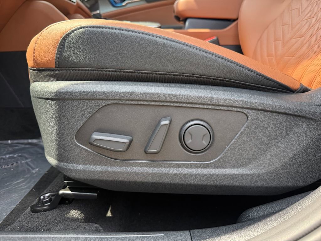 New 2026 Kia Sportage X-Line w/ X-Line Technology Package image 19