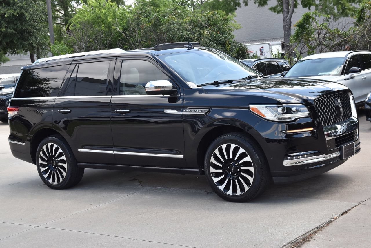 Used 2024 Lincoln Navigator Black Label AWD/4WD image 5