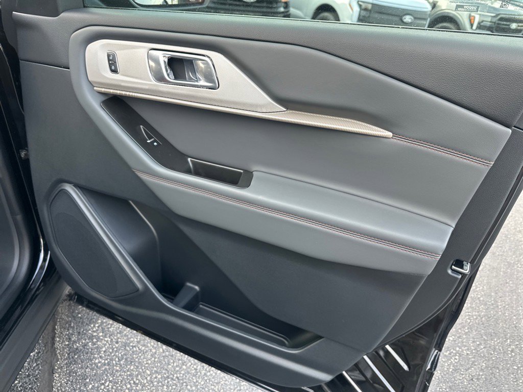New 2026 Ford Explorer Active image 40