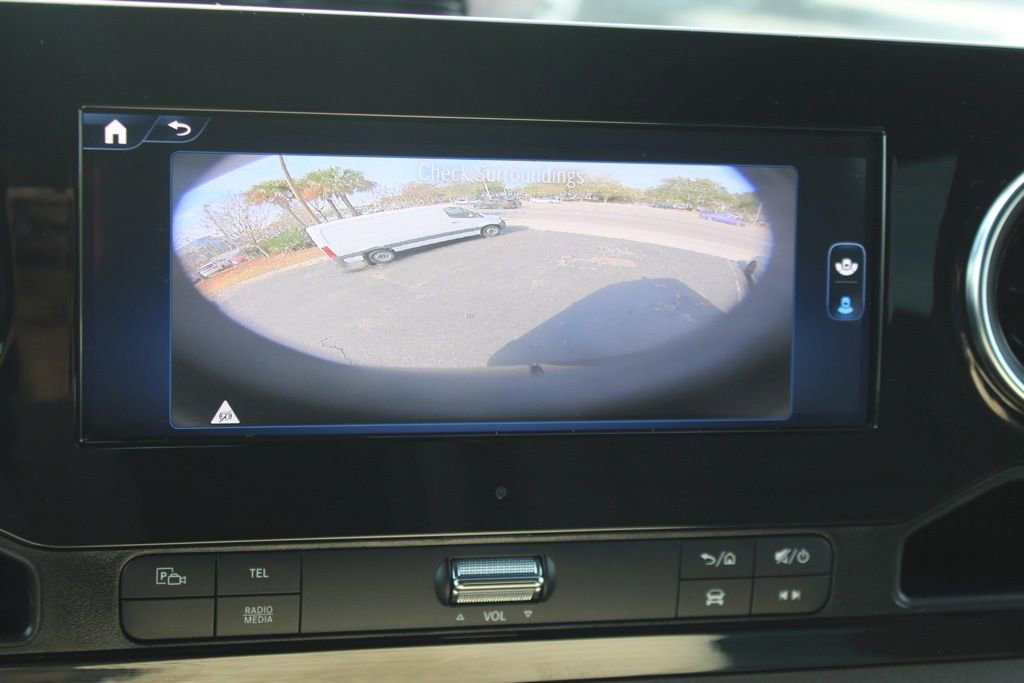 Used 2025 Mercedes-Benz Sprinter 2500 image 31