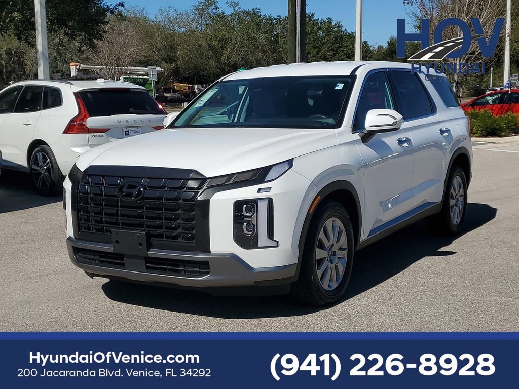 Used 2023 Hyundai Palisade SE image 13