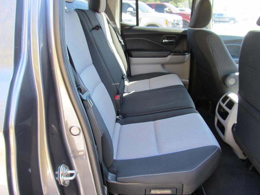Used 2017 Honda Ridgeline RTS image 32