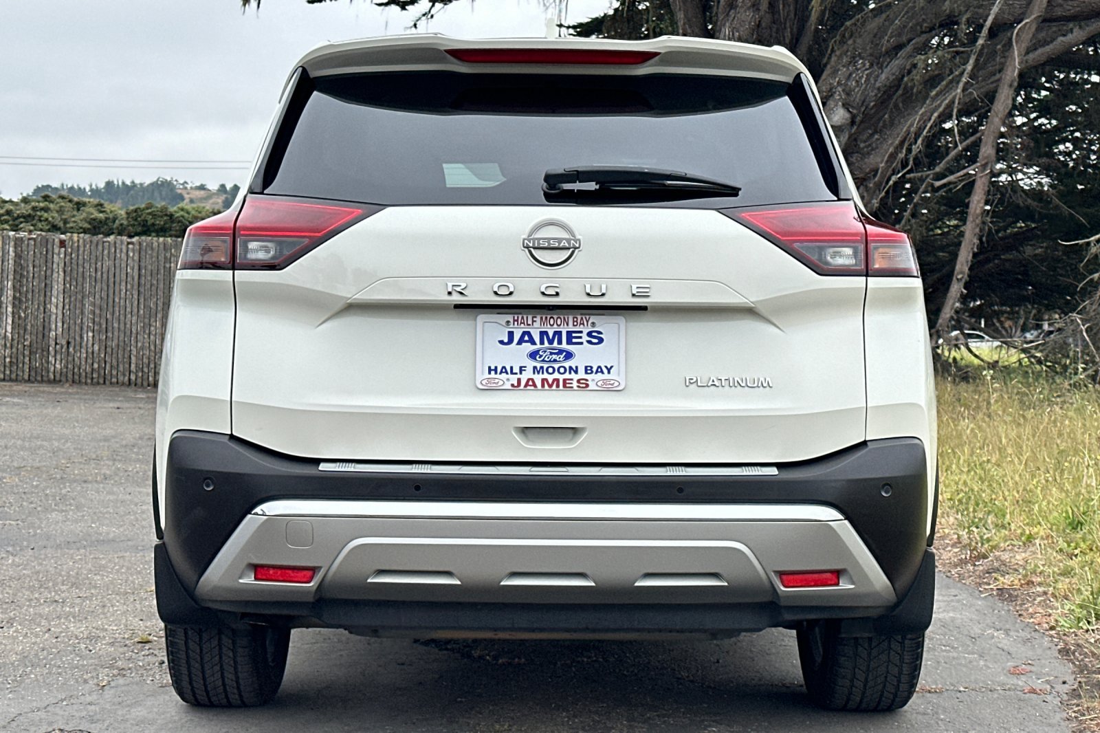 Used 2022 Nissan Rogue Platinum w/ Head-Up Display Package FWD image 4