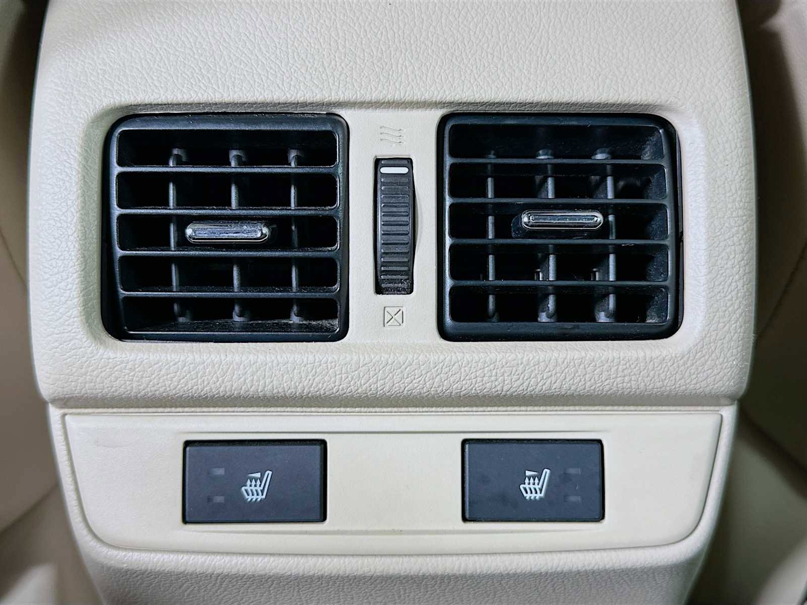 Used 2017 Subaru Outback 2.5i Limited image 23