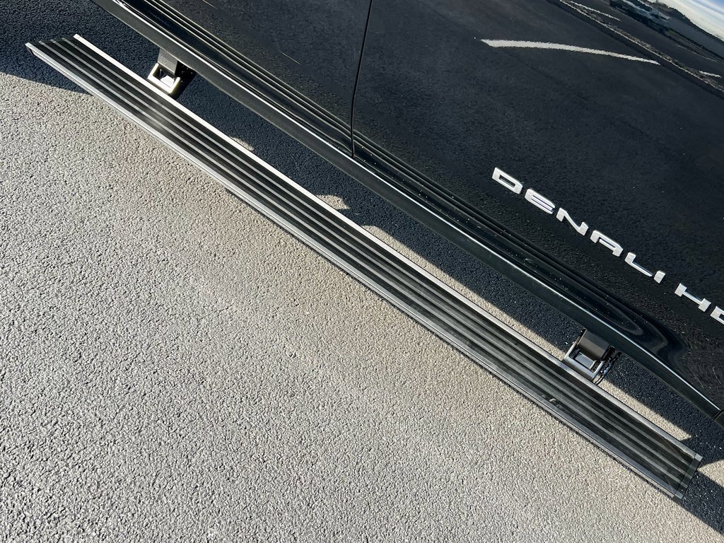 Used 2025 GMC Sierra 3500 Denali Ultimate image 21