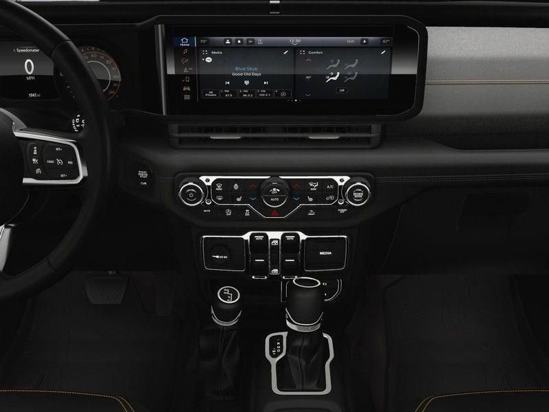 Certified 2025 Jeep Wrangler Sahara image 19
