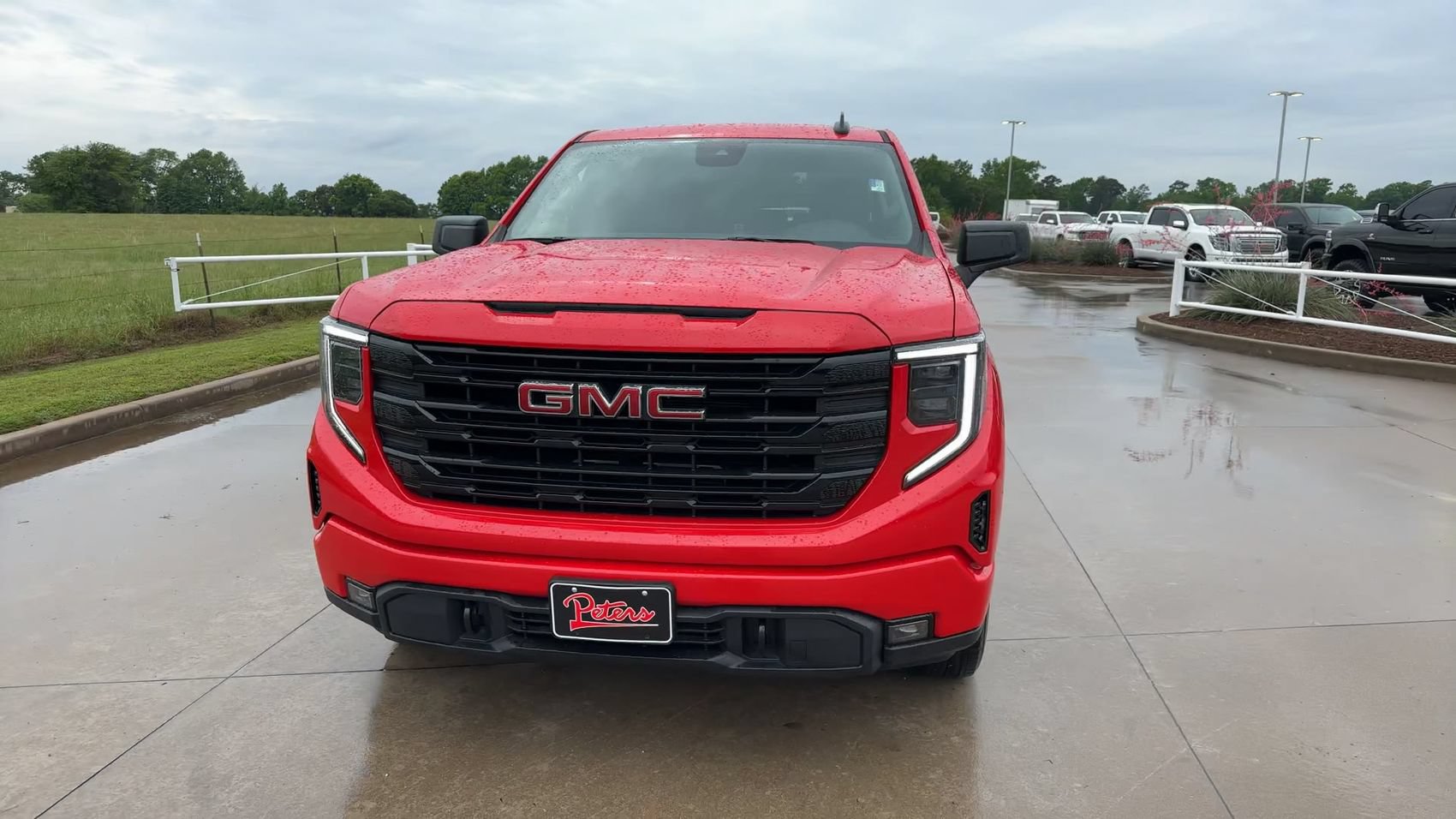Used 2024 GMC Sierra 1500 Elevation AWD/4WD image 3