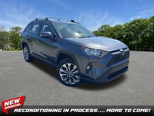 Used 2019 Toyota RAV4 XLE Premium w/ Cold Weather Package AWD/4WD video 1
