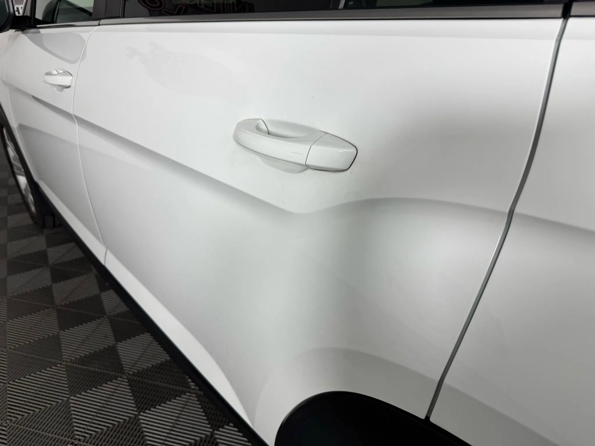 Used 2021 Volkswagen Atlas SE image 27