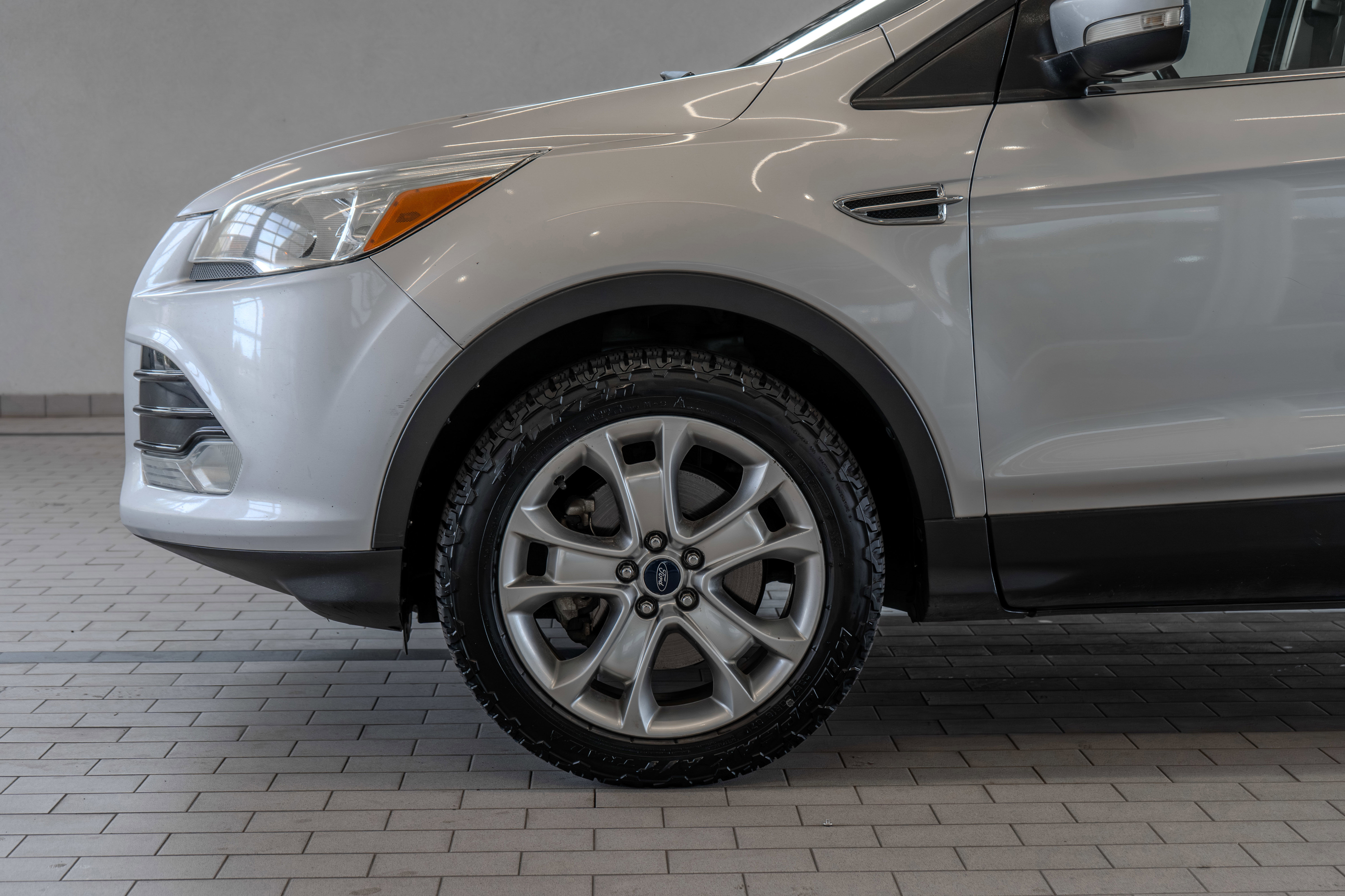 Used 2013 Ford Escape SEL image 4