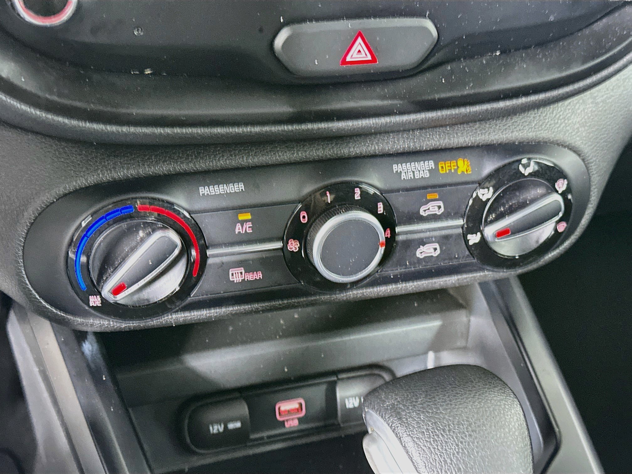 Used 2022 Kia Soul LX w/ Technology Package FWD image 23