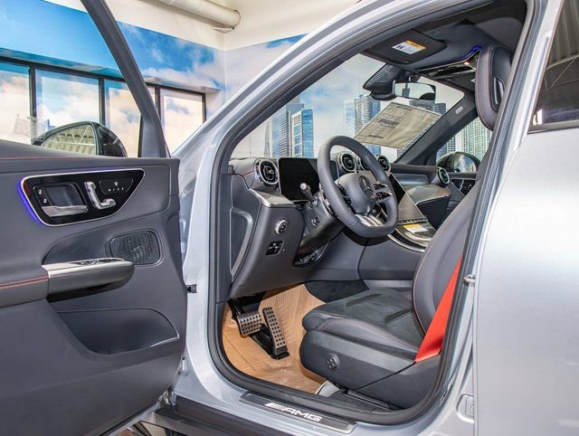 Used 2026 Mercedes-Benz GLC 43 AMG 4MATIC image 13