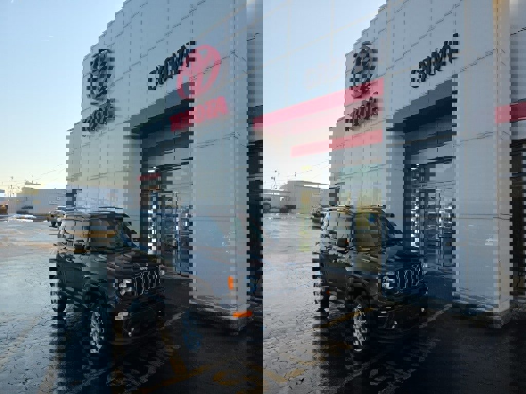 Used 2022 Jeep Renegade Latitude