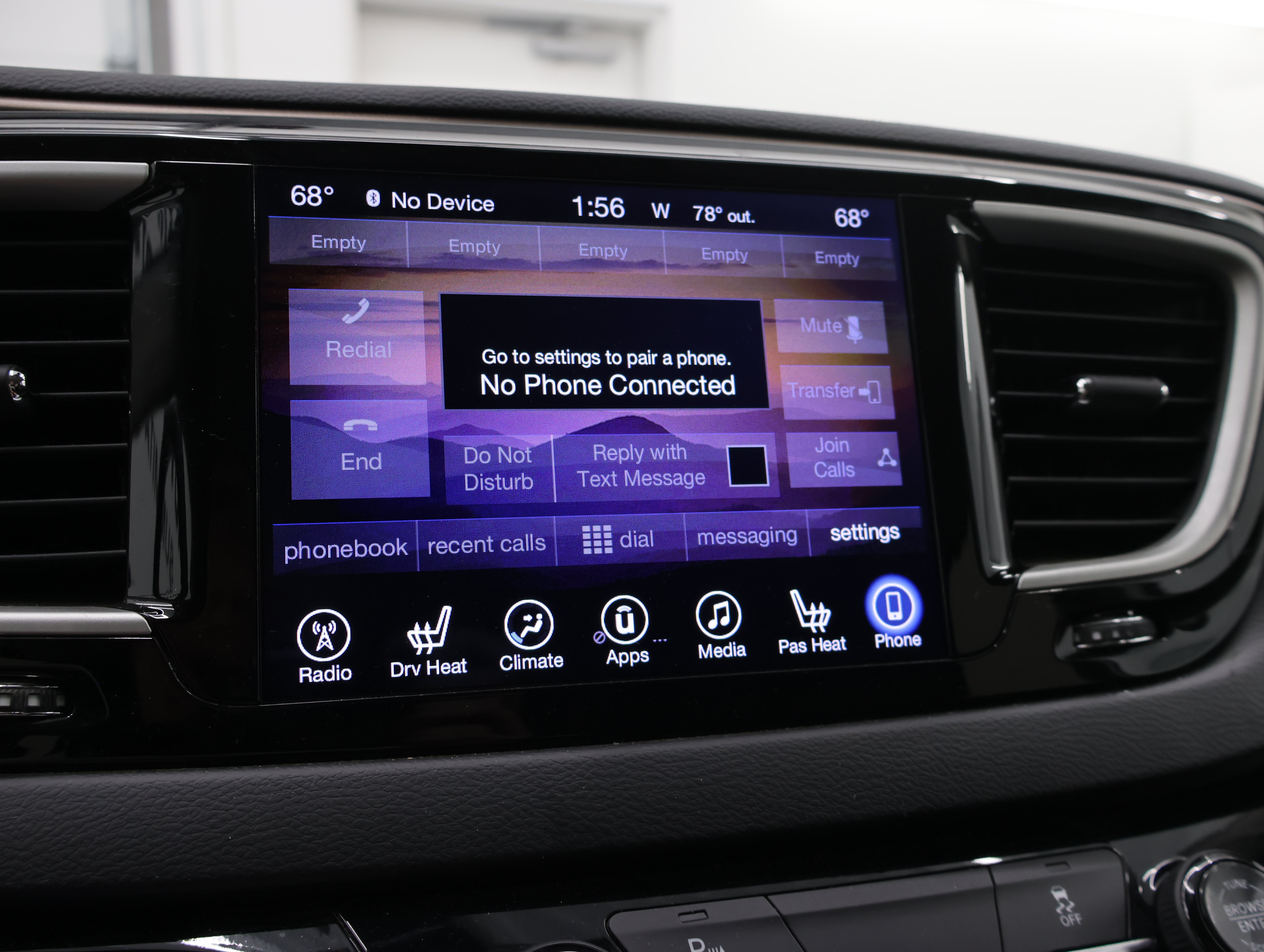 Used 2017 Chrysler Pacifica Touring-L FWD image 55