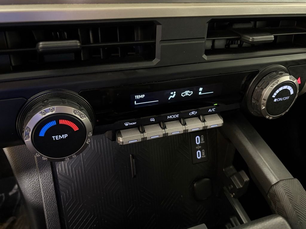 Used 2024 Toyota Tacoma SR5 RWD image 29