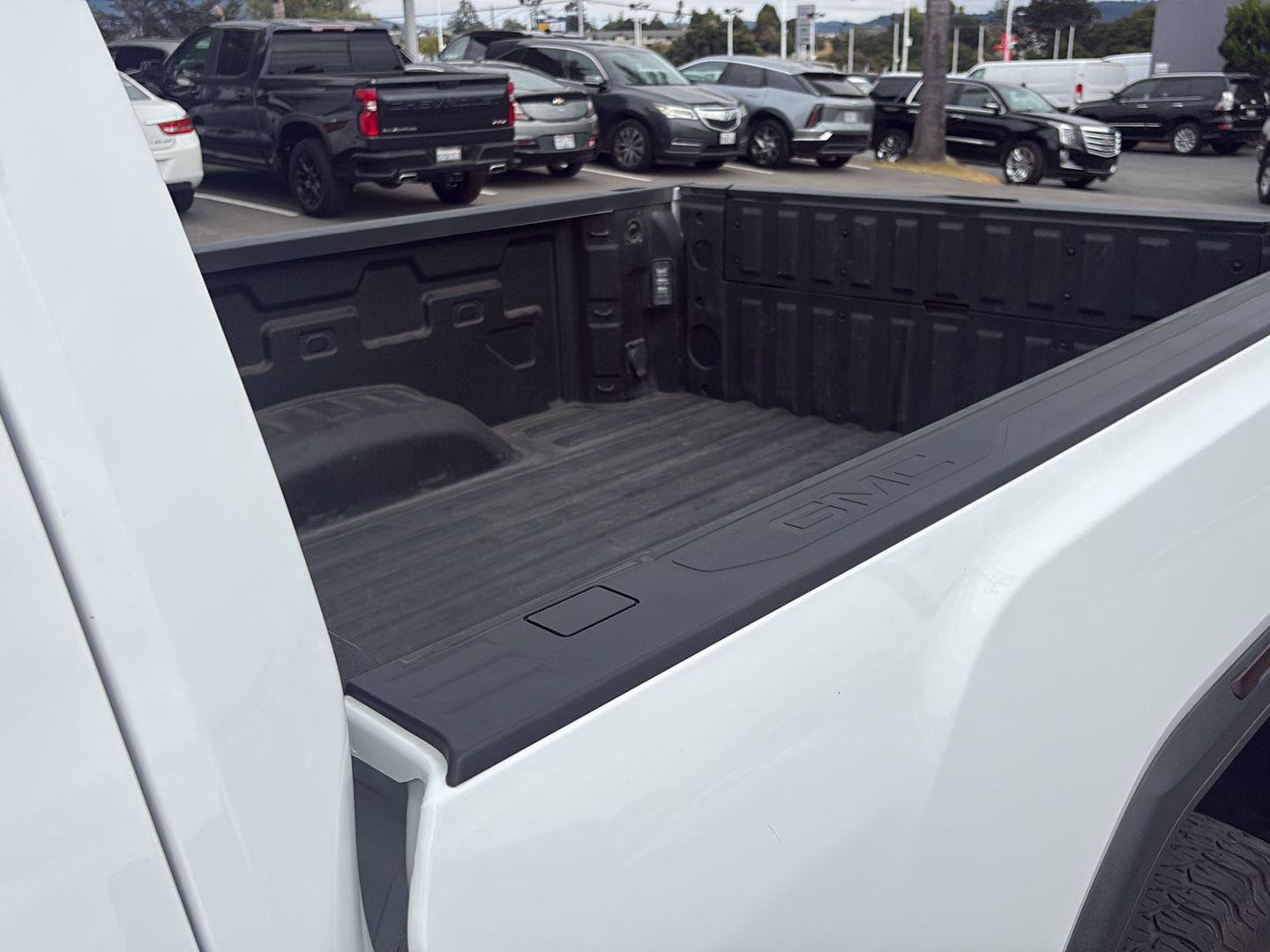 Used 2021 GMC Sierra 2500 AT4 AWD/4WD image 13