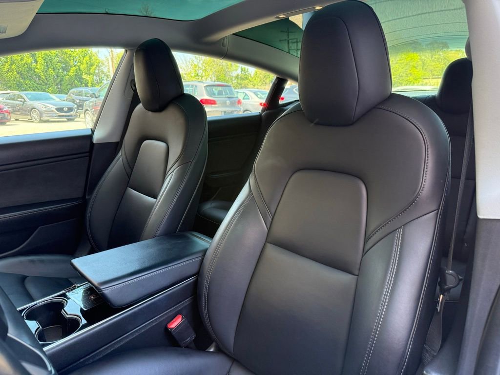 Used 2018 Tesla Model 3 Long Range RWD image 10