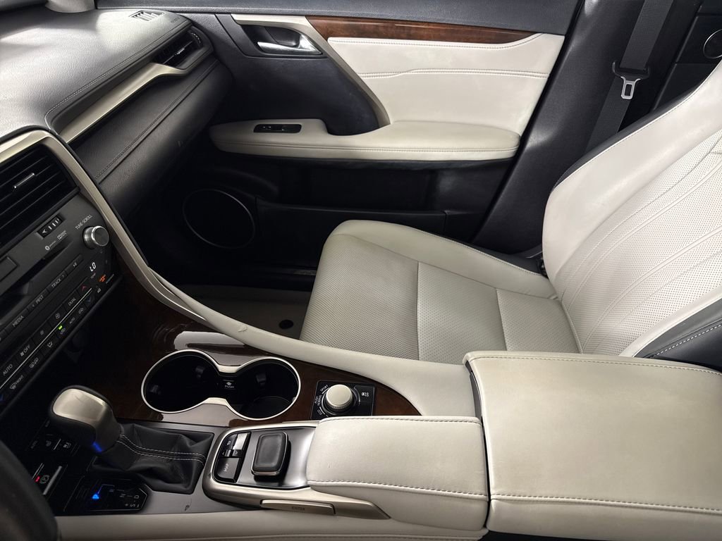 Used 2018 Lexus RX 350 FWD w/ Premium Package image 19