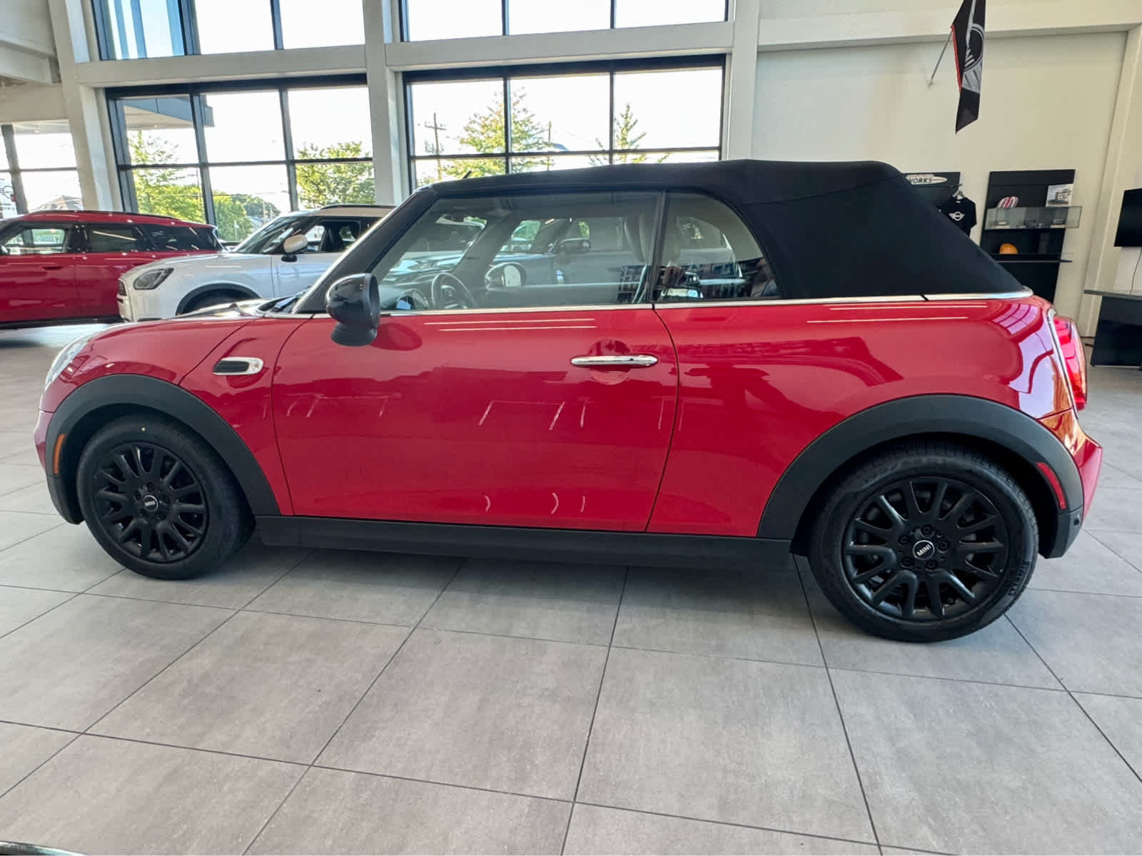 Used 2019 MINI Cooper Convertible FWD image 9