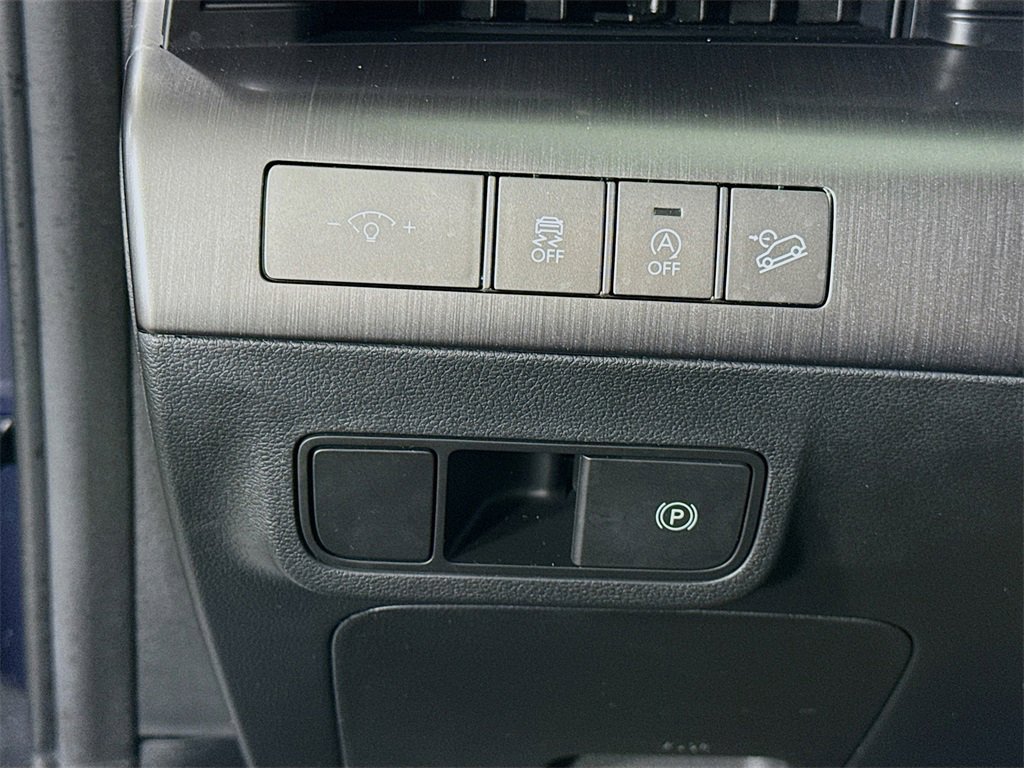 Certified 2025 Hyundai Kona SE image 20