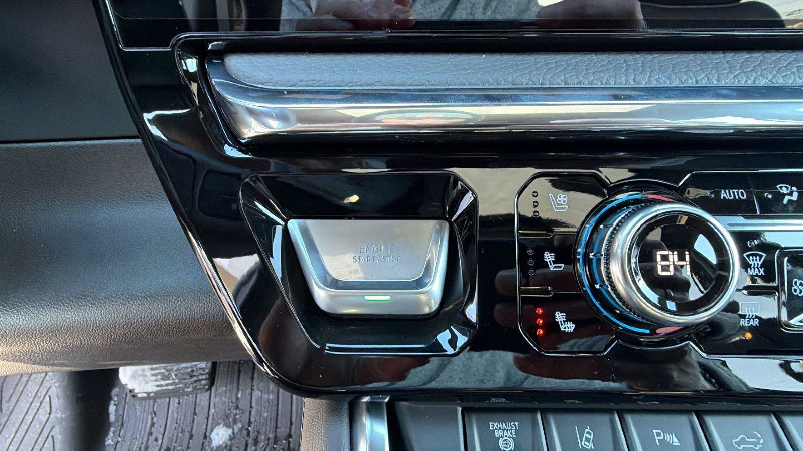 Certified 2025 GMC Sierra 2500 Denali w/ Denali Reserve Package image 13