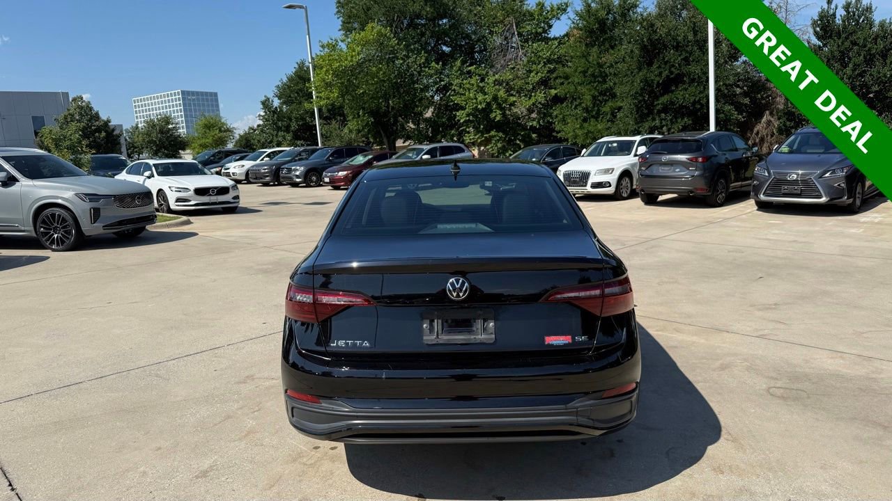 Used 2023 Volkswagen Jetta SE FWD image 6