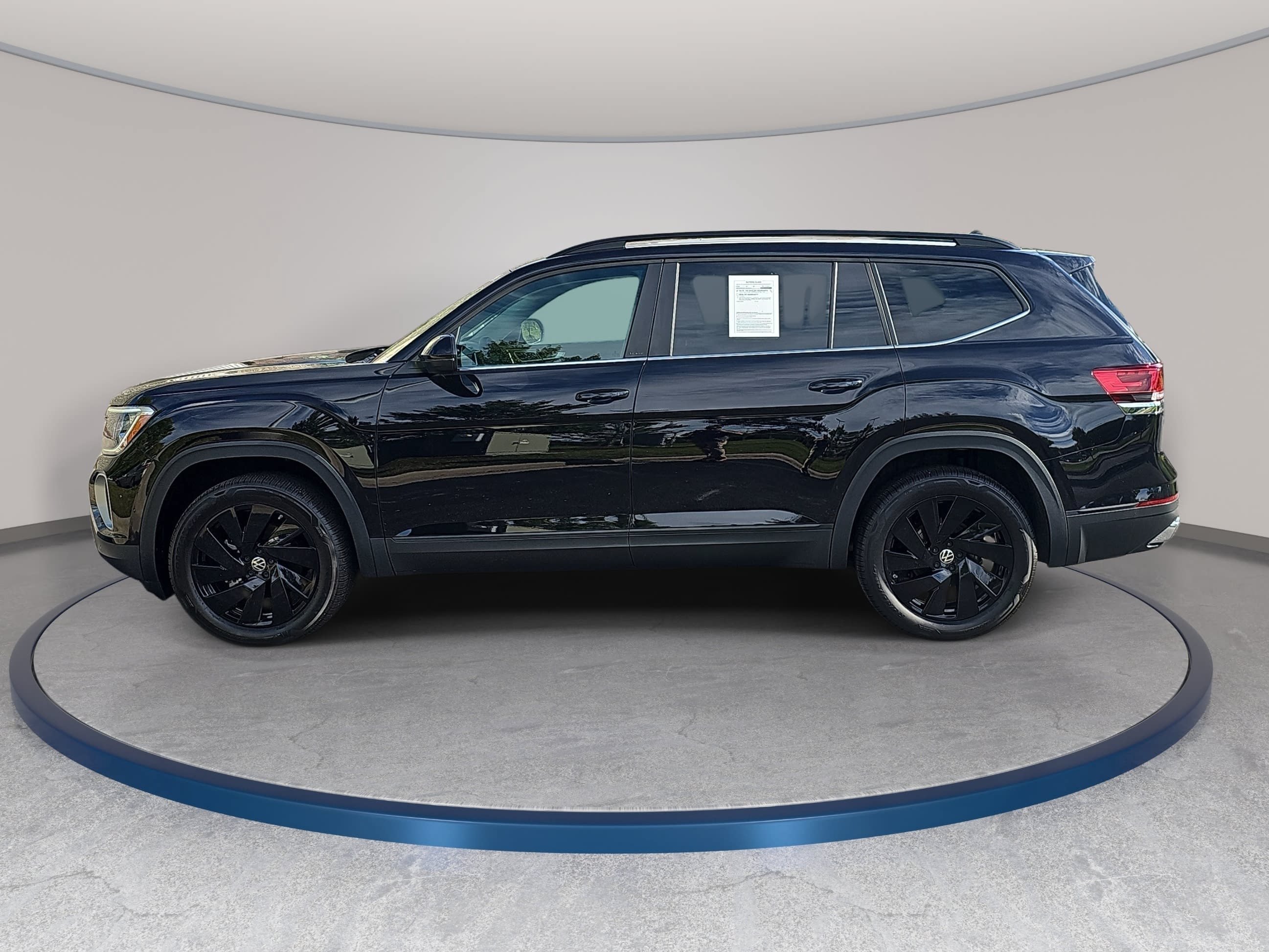 Certified 2026 Volkswagen Atlas SE w/ Panoramic Sunroof Package FWD image 8