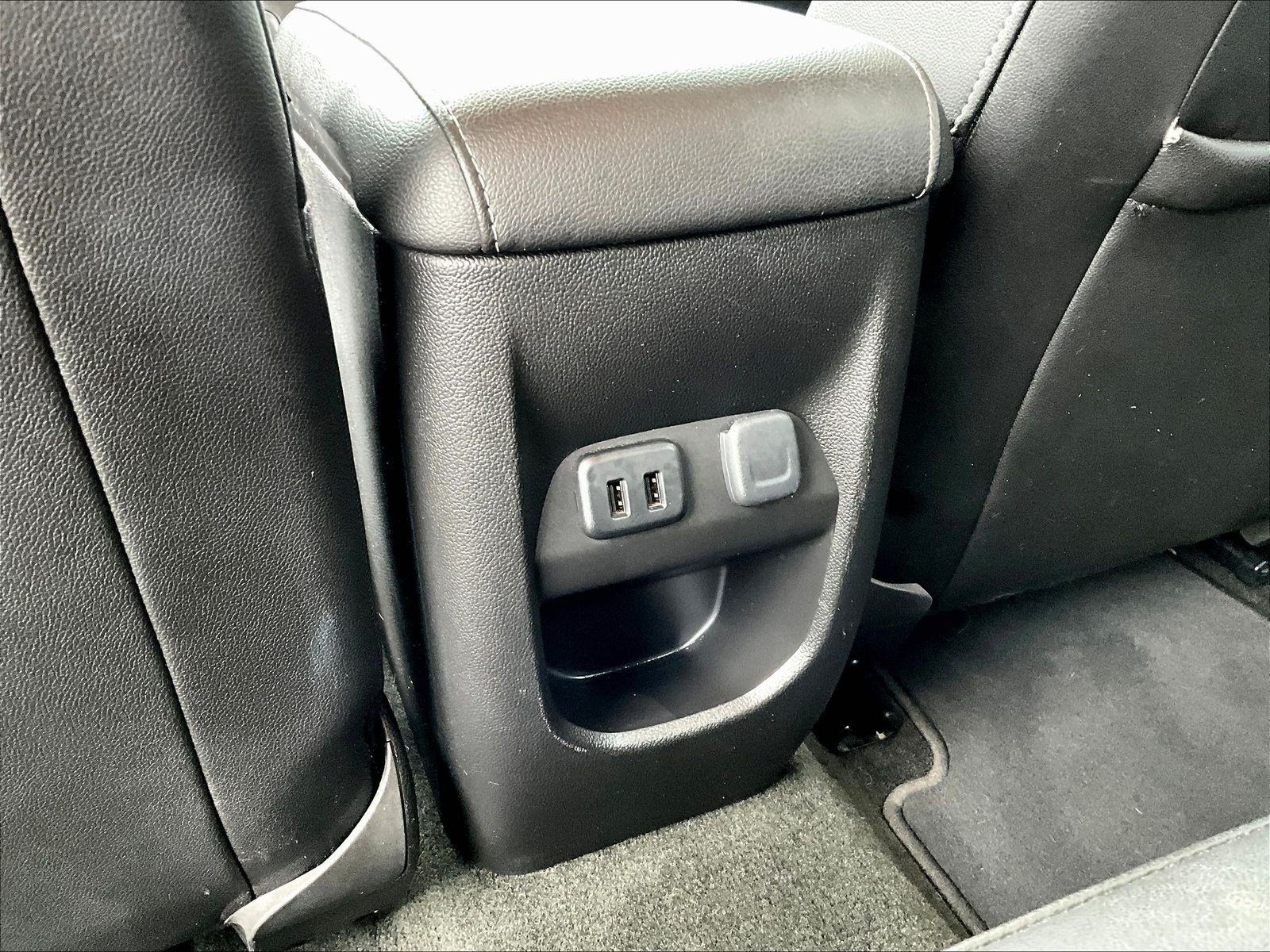 Used 2016 GMC Canyon SLT w/ LPO, Gearon Bar Package RWD image 11
