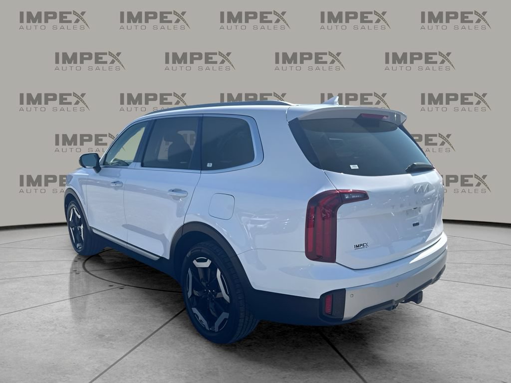 Used 2024 Kia Telluride S w/ S Sunroof Package FWD image 3