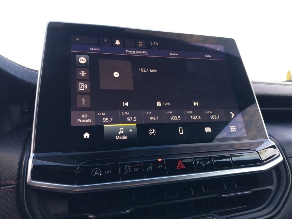 Used 2023 Jeep Compass Trailhawk image 15