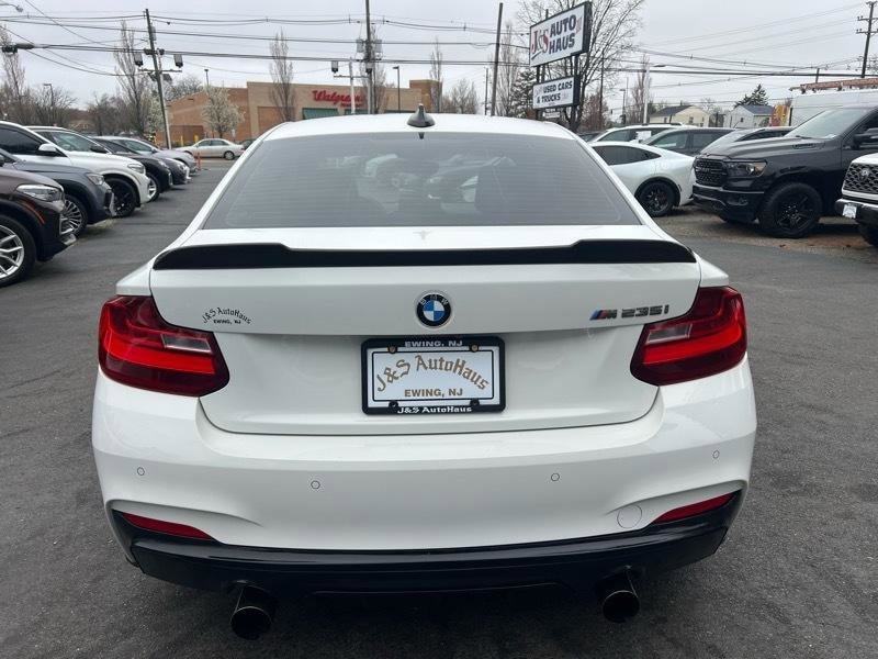 Used 2016 BMW M235i xDrive Coupe AWD/4WD image 5