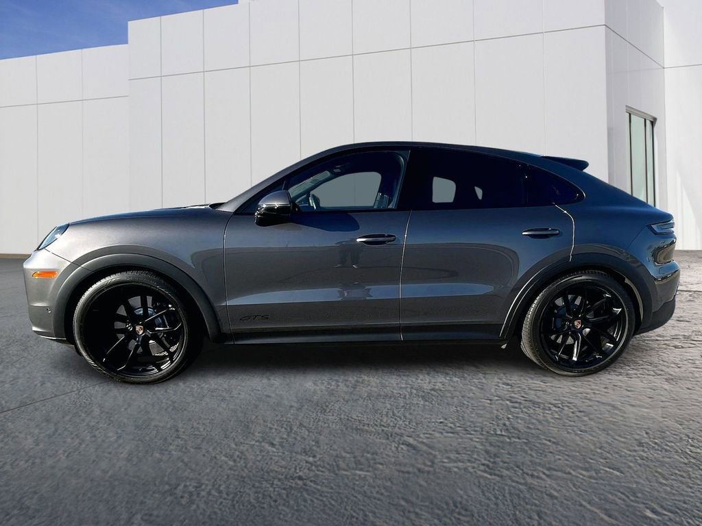 Certified 2025 Porsche Cayenne GTS image 2