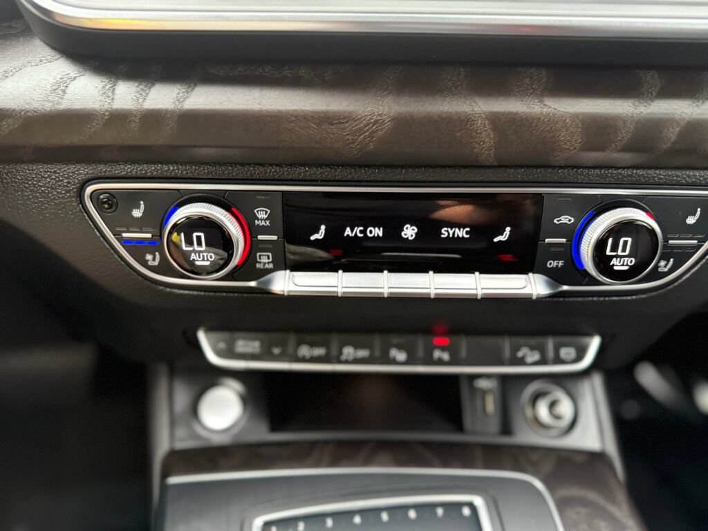 Used 2019 Audi Q5 Prestige w/ Prestige Package AWD/4WD image 21