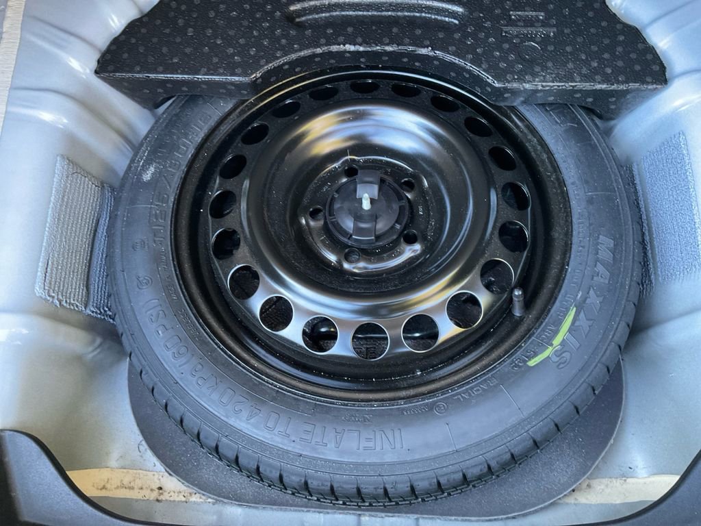 Used 2023 Chevrolet Malibu LT image 29