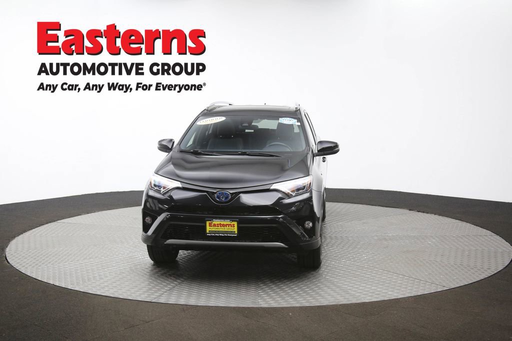 Used 2018 Toyota RAV4 SE image 40