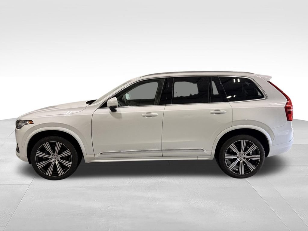 Used 2024 Volvo XC90 B6 Ultimate w/ Protection Package Premier AWD/4WD image 2